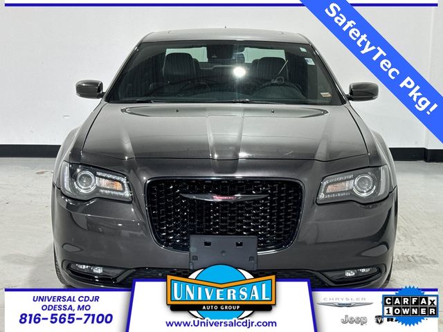 2022 Chrysler 300 300S