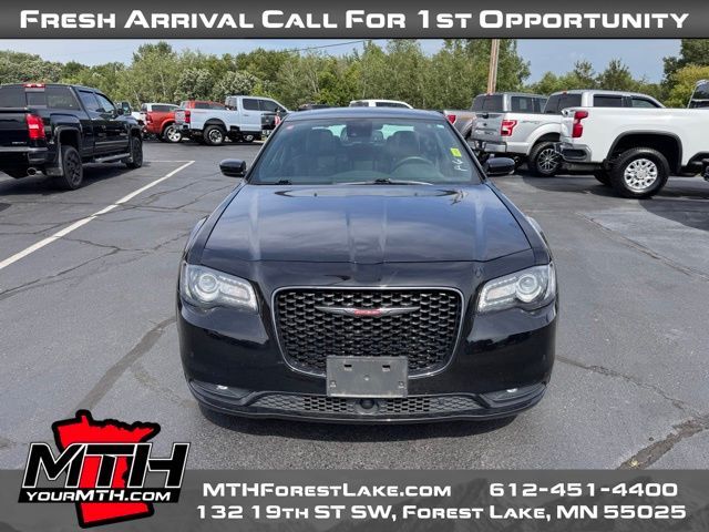 2022 Chrysler 300 300S