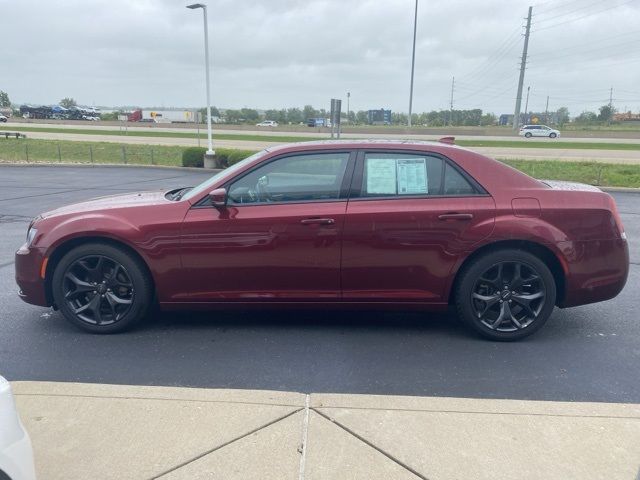 2022 Chrysler 300 300S