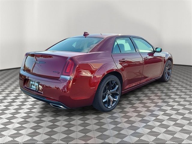 2022 Chrysler 300 300S