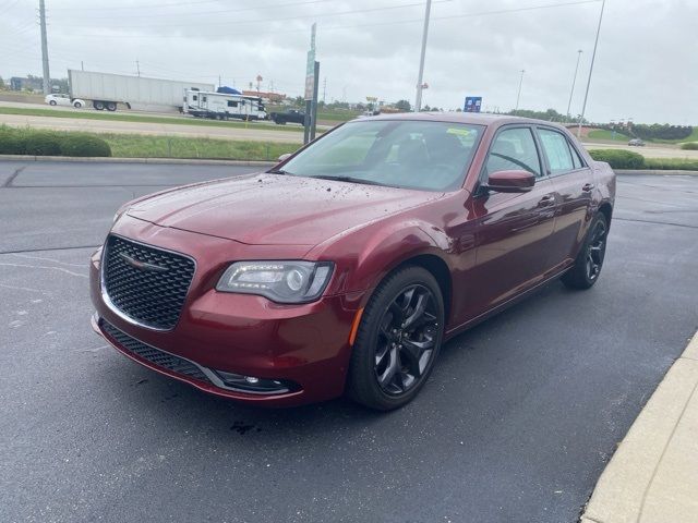 2022 Chrysler 300 300S