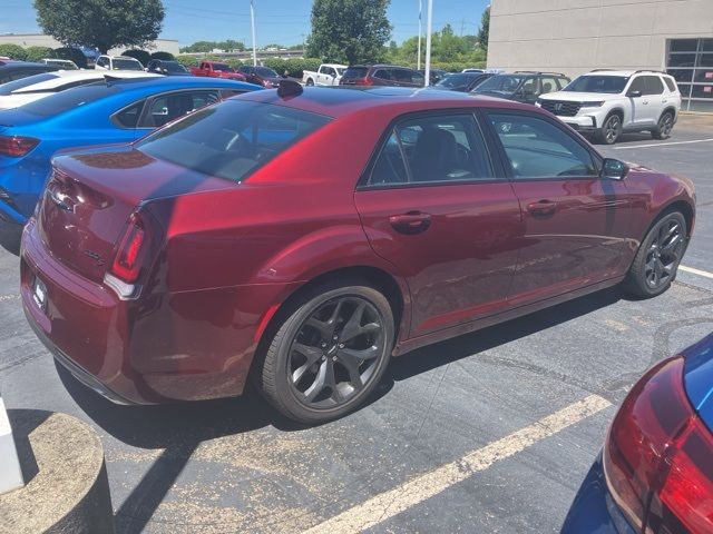 2022 Chrysler 300 300S