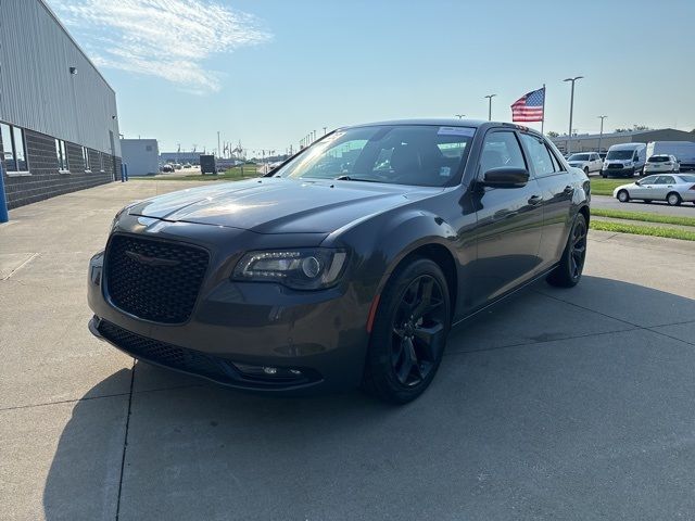 2022 Chrysler 300 300S