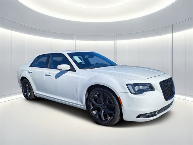 2022 Chrysler 300 300S