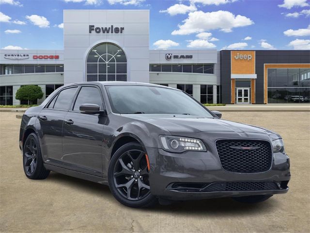 2022 Chrysler 300 300S