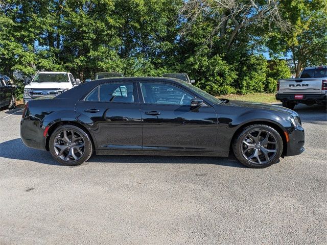 2022 Chrysler 300 300S