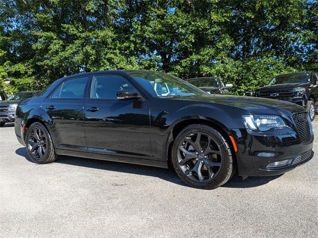 2022 Chrysler 300 300S