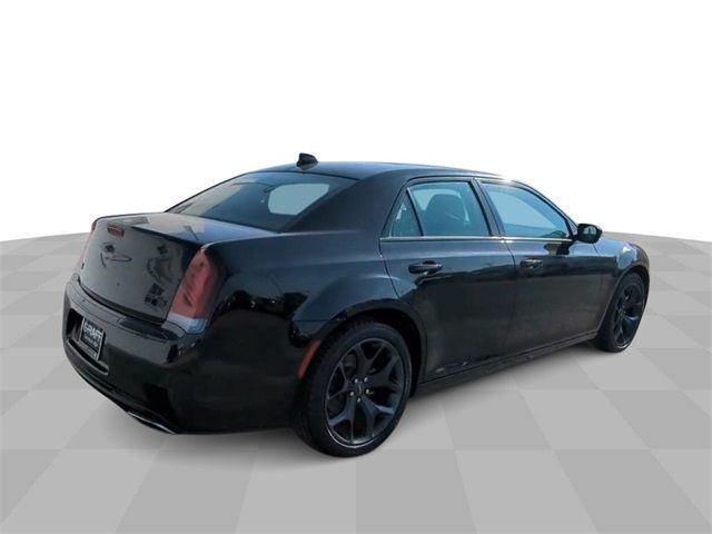 2022 Chrysler 300 300S