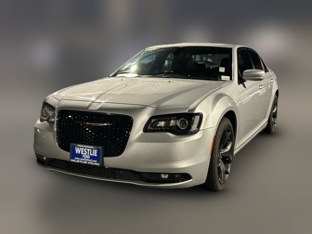 2022 Chrysler 300 300S