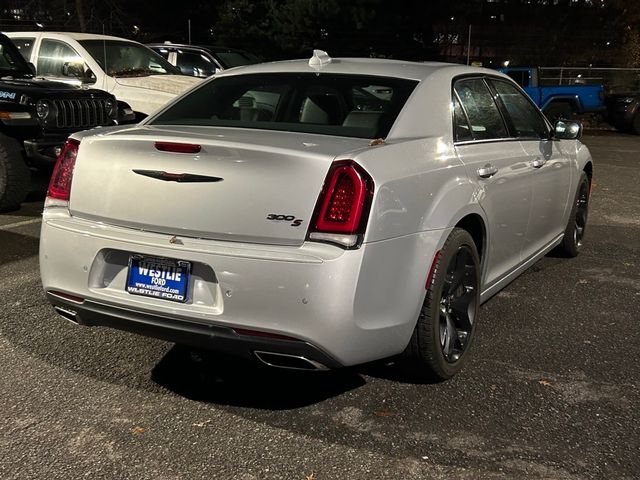 2022 Chrysler 300 300S