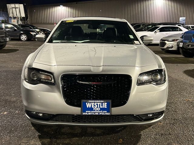 2022 Chrysler 300 300S