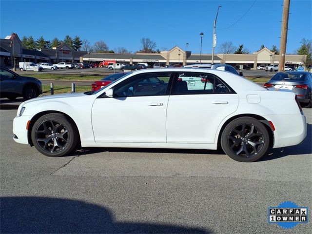 2022 Chrysler 300 300S