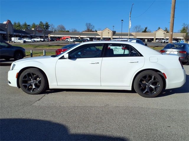 2022 Chrysler 300 300S