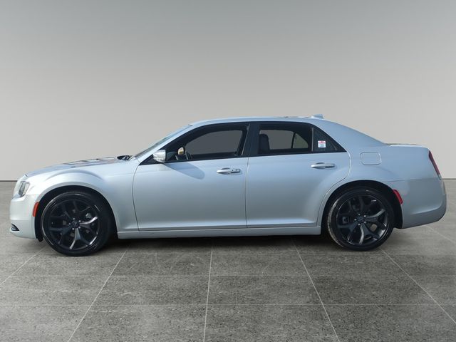 2022 Chrysler 300 300S