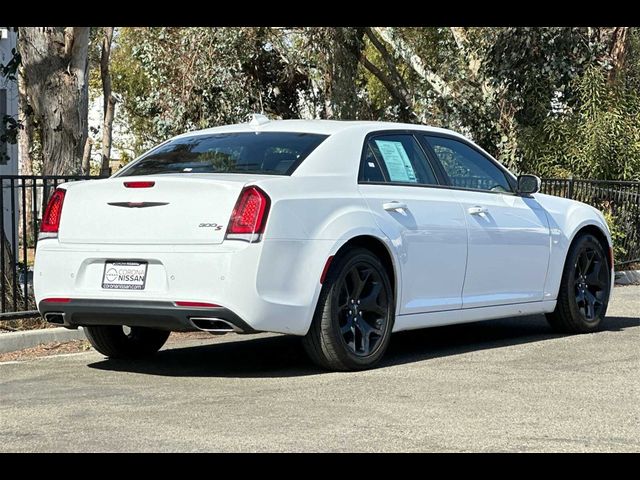 2022 Chrysler 300 300S