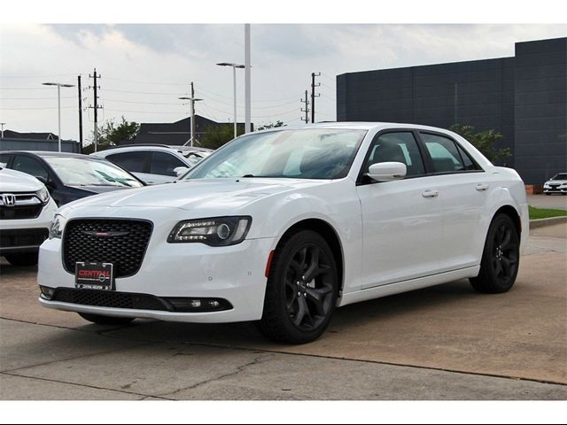 2022 Chrysler 300 300S