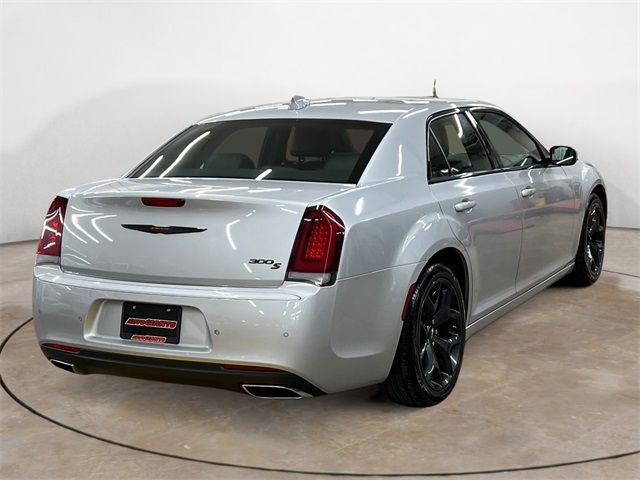 2022 Chrysler 300 300S