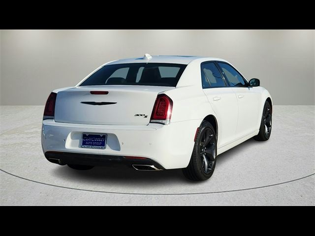 2022 Chrysler 300 300S