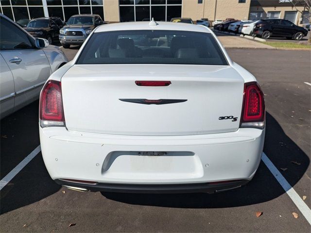 2022 Chrysler 300 300S