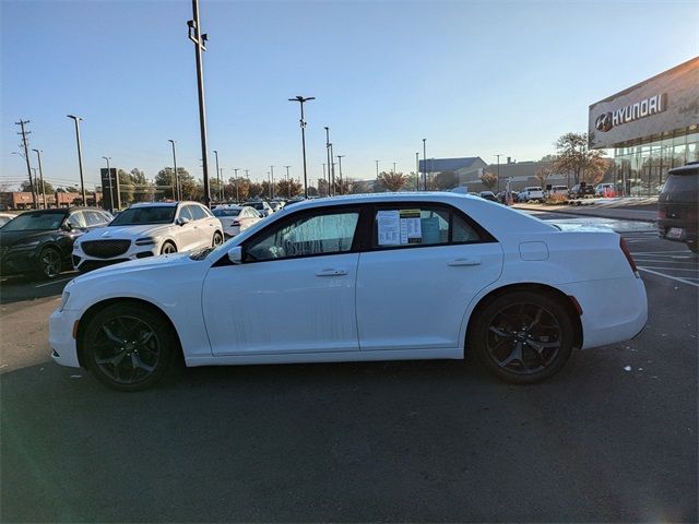 2022 Chrysler 300 300S