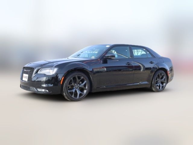 2022 Chrysler 300 300S