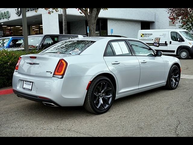 2022 Chrysler 300 300S