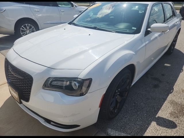 2022 Chrysler 300 300S