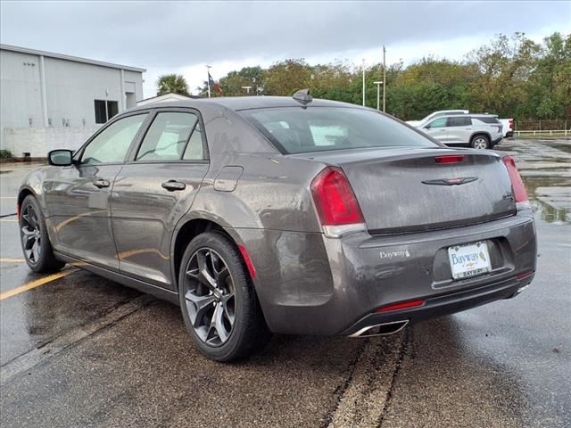 2022 Chrysler 300 300S