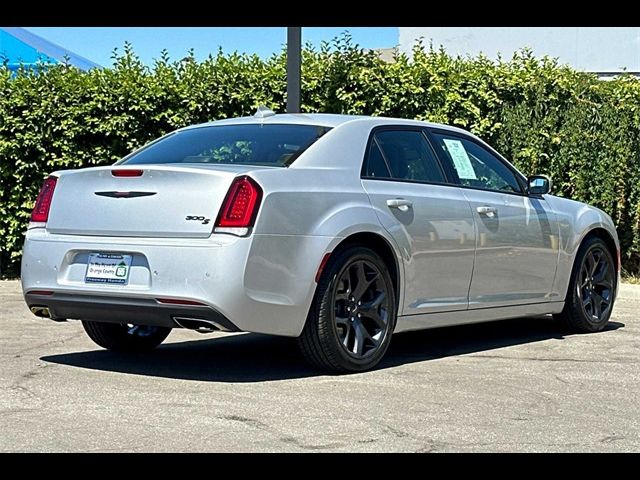 2022 Chrysler 300 300S