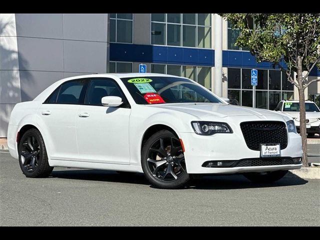 2022 Chrysler 300 300S