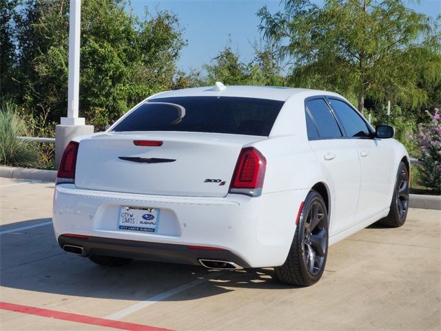 2022 Chrysler 300 300S