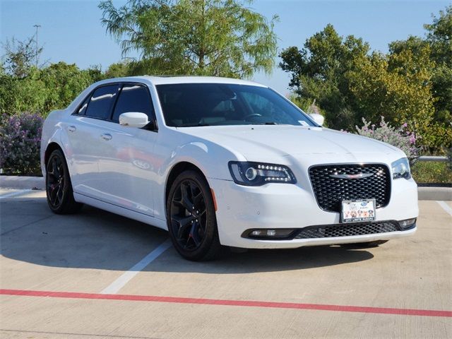 2022 Chrysler 300 300S