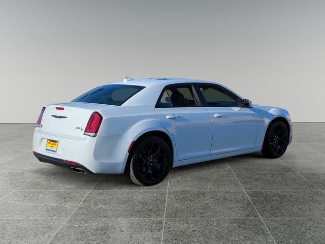 2022 Chrysler 300 300S