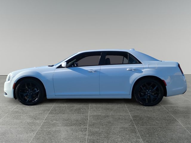 2022 Chrysler 300 300S