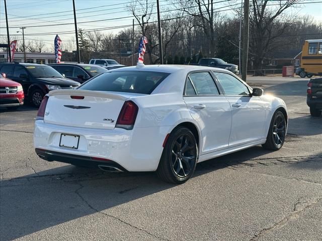 2022 Chrysler 300 300S