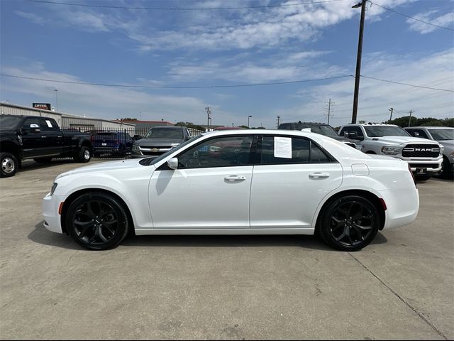 2022 Chrysler 300 300S