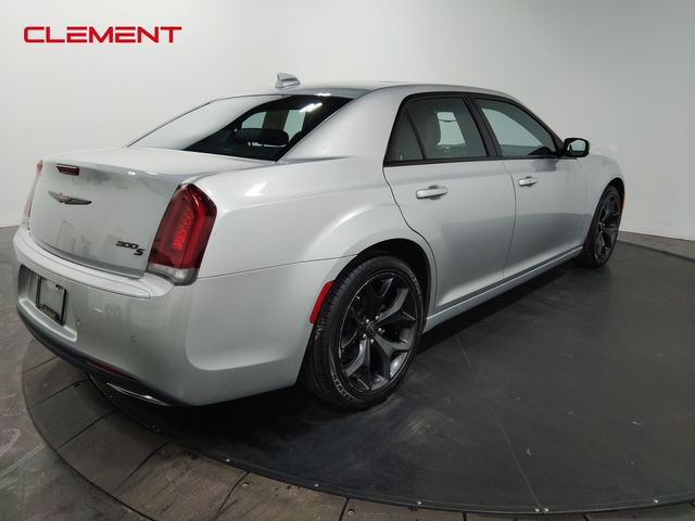 2022 Chrysler 300 300S