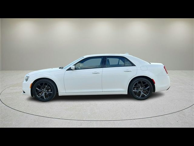 2022 Chrysler 300 300S