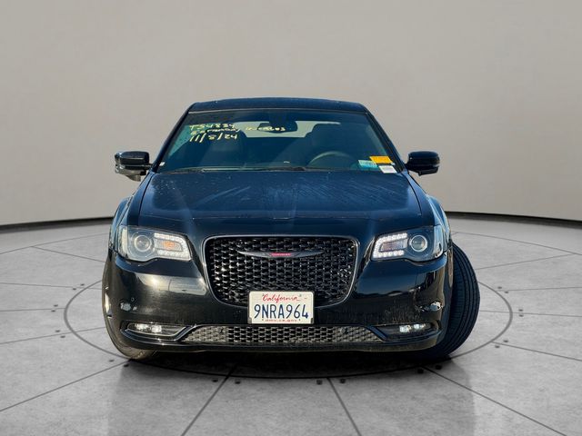 2022 Chrysler 300 300S