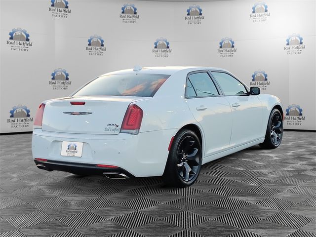 2022 Chrysler 300 300S