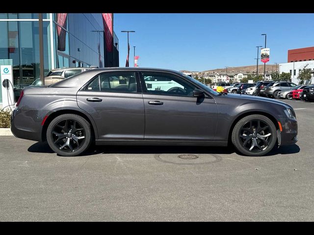 2022 Chrysler 300 300S