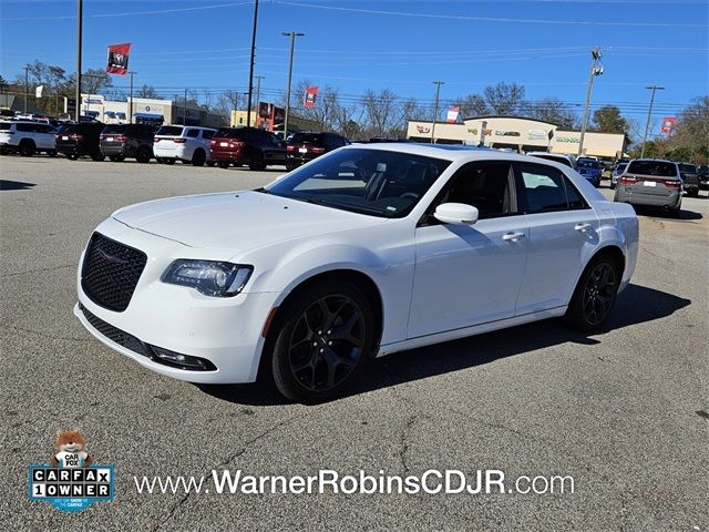 2022 Chrysler 300 300S