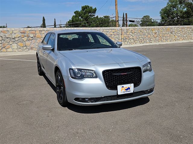 2022 Chrysler 300 300S