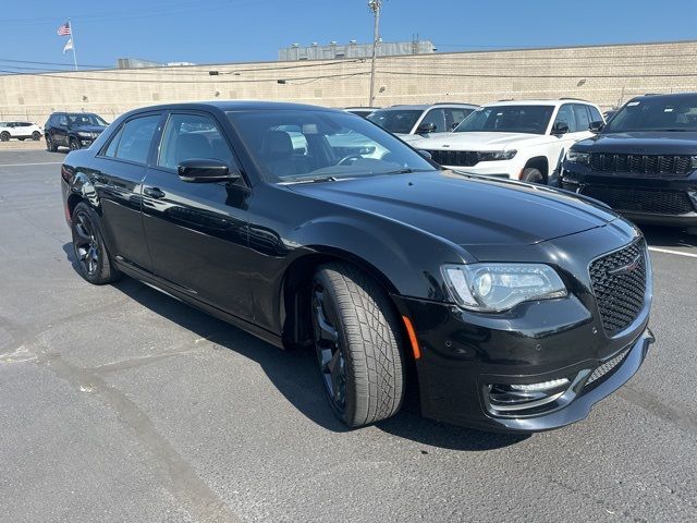 2022 Chrysler 300 300S