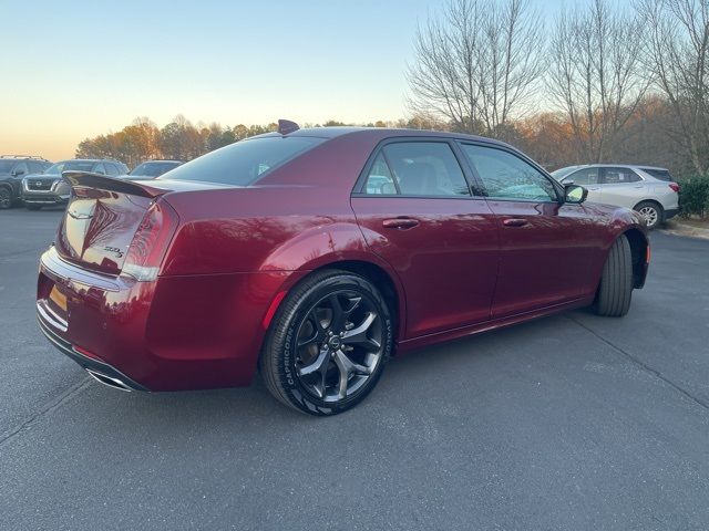 2022 Chrysler 300 300S