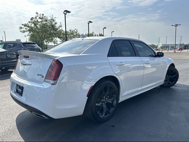 2022 Chrysler 300 300S