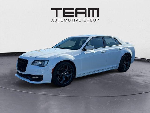 2022 Chrysler 300 300S