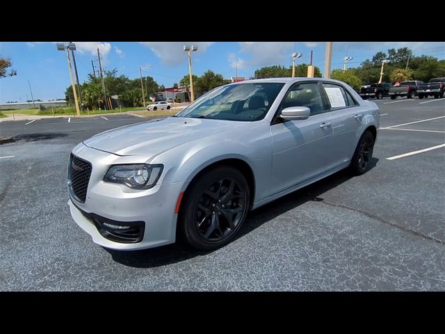 2022 Chrysler 300 300S