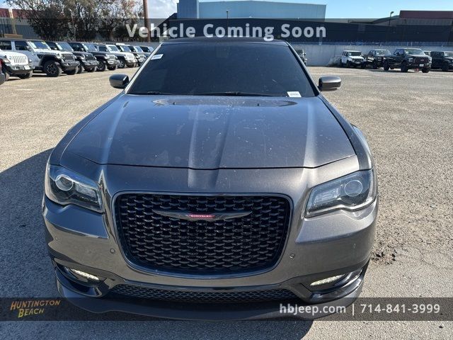 2022 Chrysler 300 300S