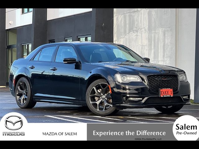 2022 Chrysler 300 300S